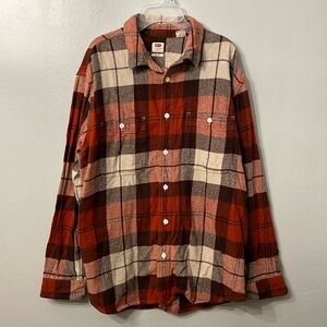 Levi’s Plaid Button Down